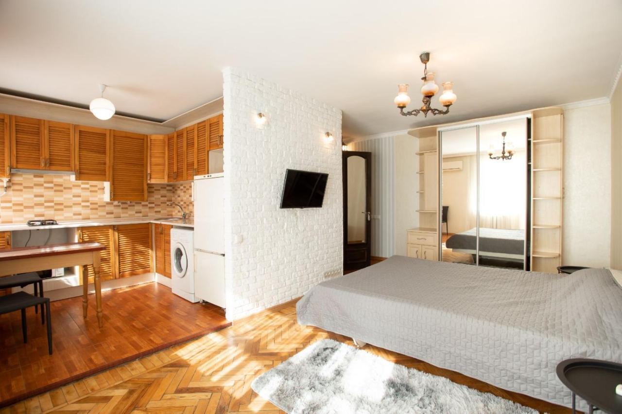 Cosy flat in the city centre Mikołajów Zewnętrze zdjęcie
