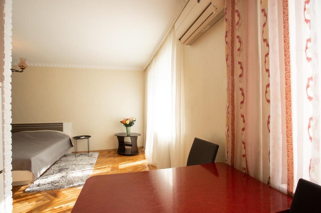 Cosy flat in the city centre Mikołajów Zewnętrze zdjęcie